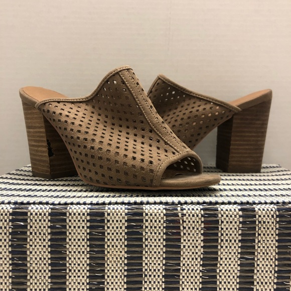 Super Cute Wedges - Picture 13 of 14